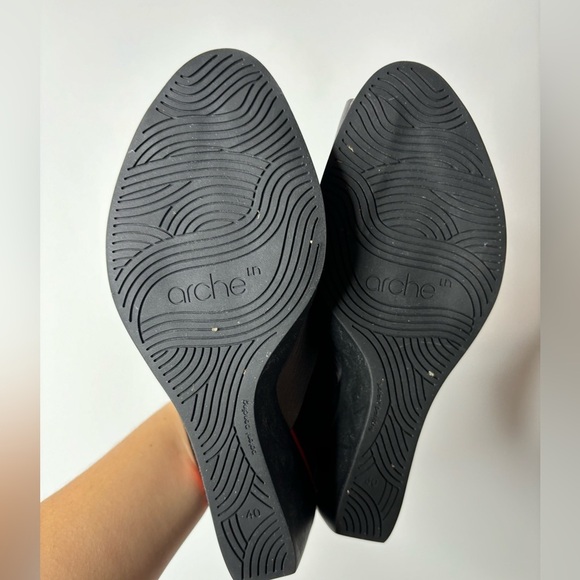 Arche leather gray and‎ black wedge heels size 40 - Picture 9 of 9